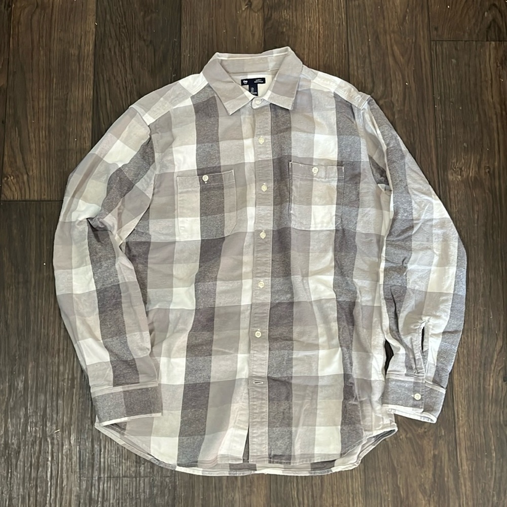 GAP flannel with grey and white block pattern.  Men’s large.